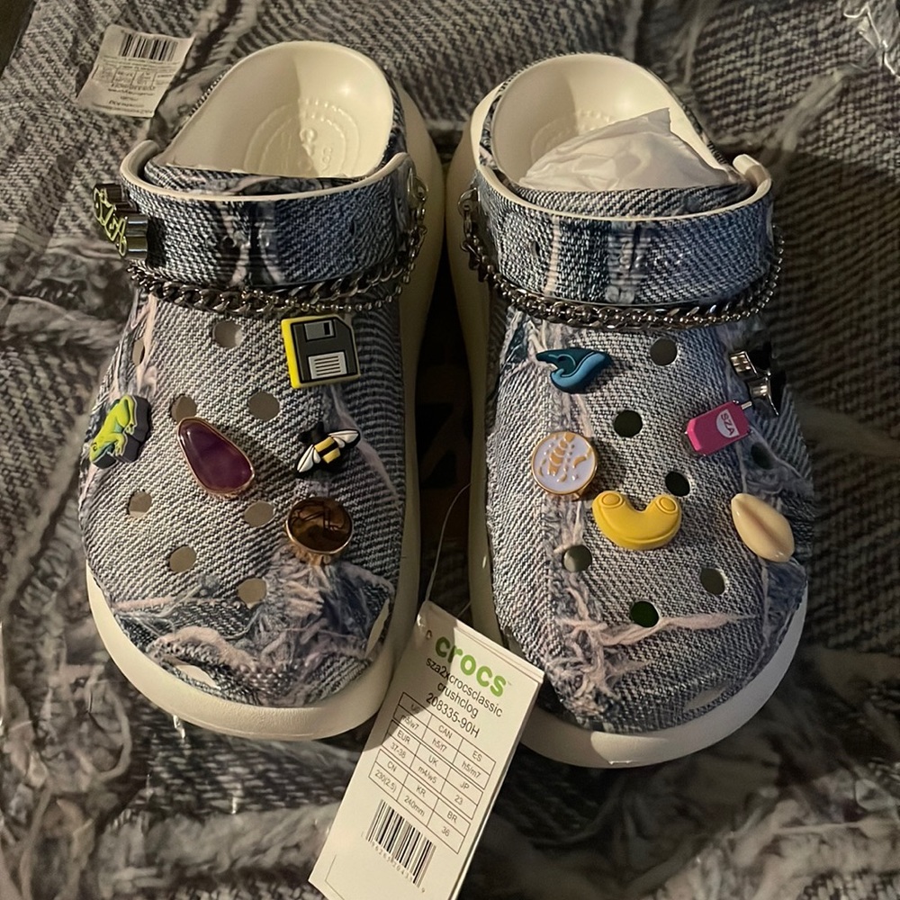 SZA x Crocs Classic Crush Clog | W Size 7 | Retro 2000’s Vibe | Platform Crocs